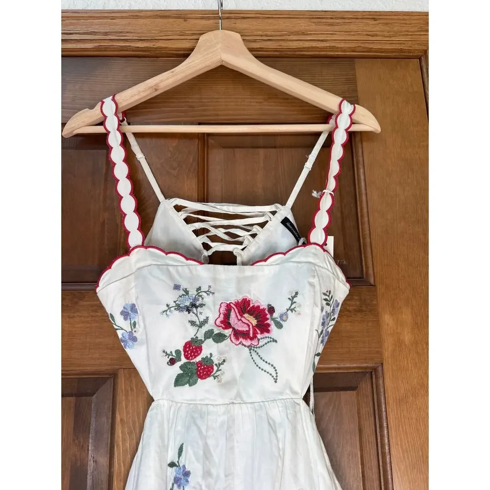 ABERCROMBIE & FITCH Bra-Free Embroidered White Maxi Dress Size XS NEW